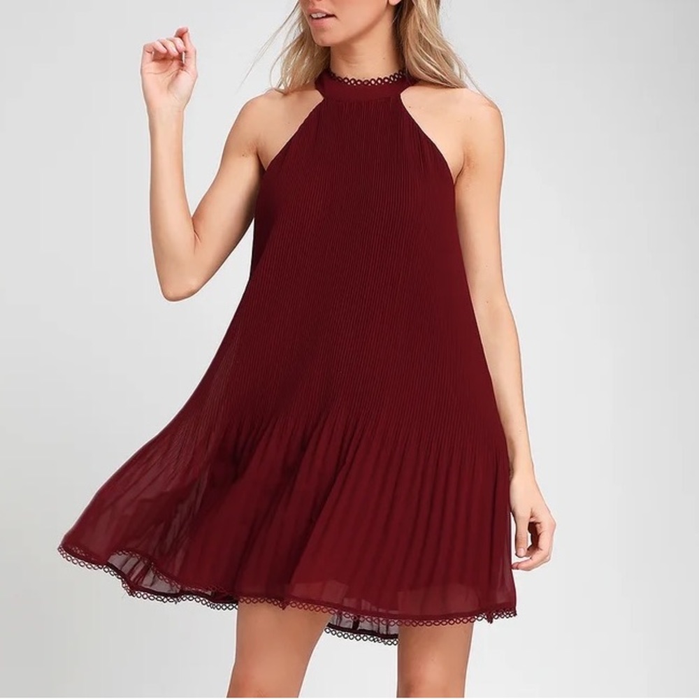 NWT Lulus Halter Dress